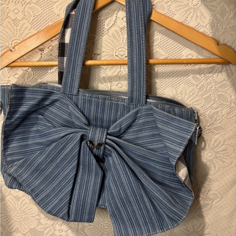 Striped Blue Bow Tote Bag - Women